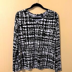 Tahari Long Sleeve Black and White Print Shirt with Silver Accent Size L